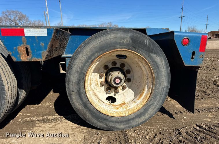 image for item DU3326 2003 Talbert T(4)DW-55-HPG-1-T1 lowboy equipment trailer