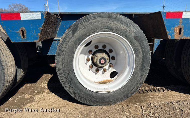 image for item DU3326 2003 Talbert T(4)DW-55-HPG-1-T1 lowboy equipment trailer