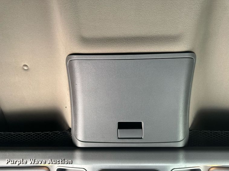 image for item DV0652 2011 Freightliner  Cascadia semi truck