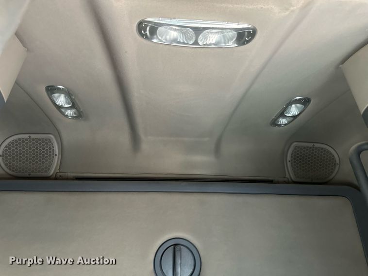 image for item DV0652 2011 Freightliner  Cascadia semi truck