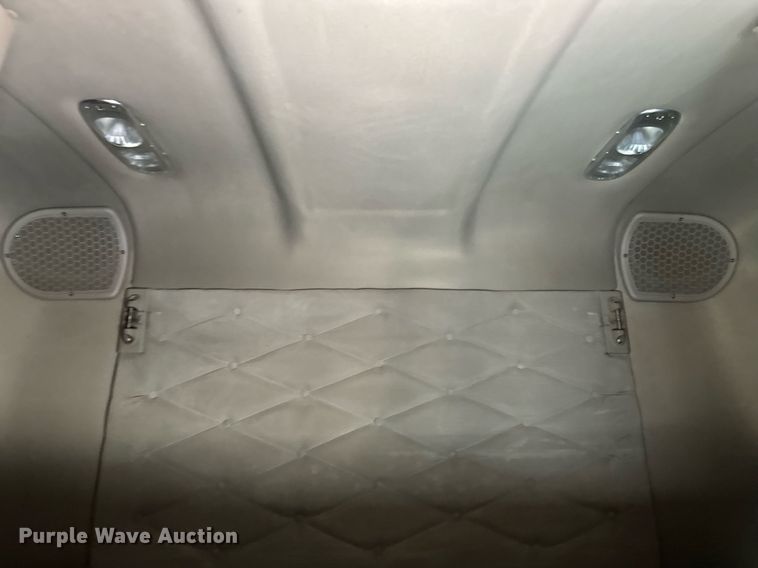 image for item DV0652 2011 Freightliner  Cascadia semi truck