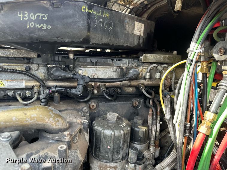 image for item DV0652 2011 Freightliner  Cascadia semi truck