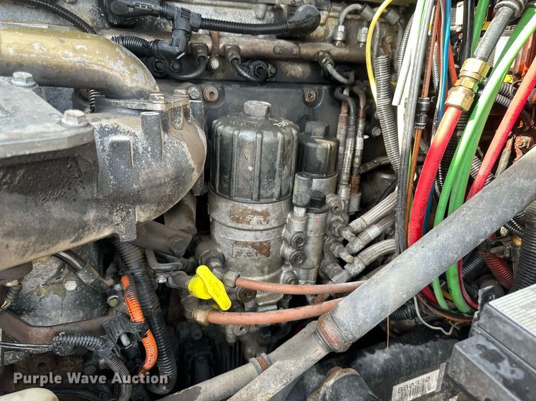 image for item DV0652 2011 Freightliner  Cascadia semi truck