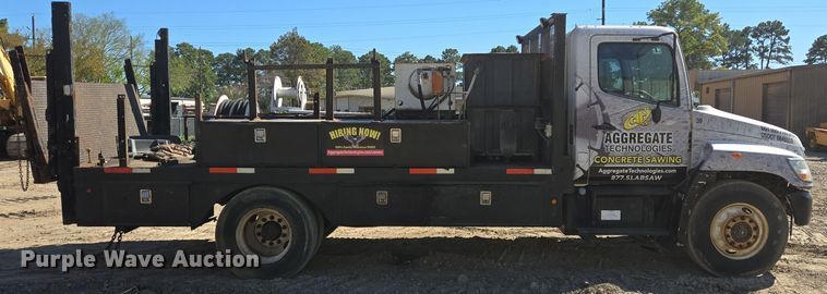 image for item DV1327 2008 Hino 268 flatbed truck