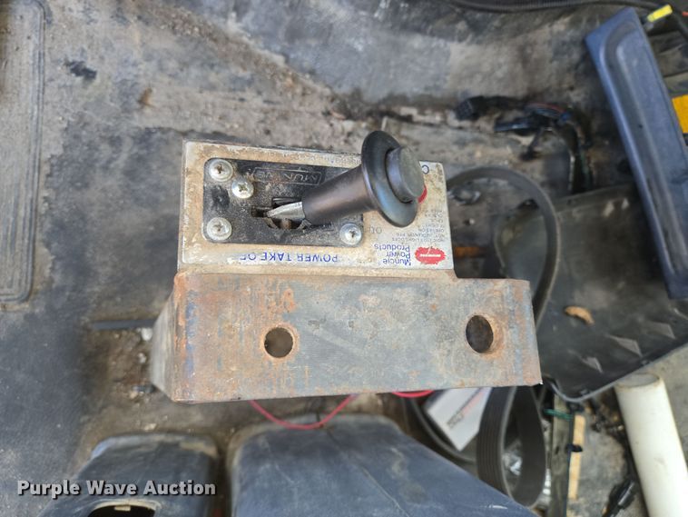 image for item DV1327 2008 Hino 268 flatbed truck