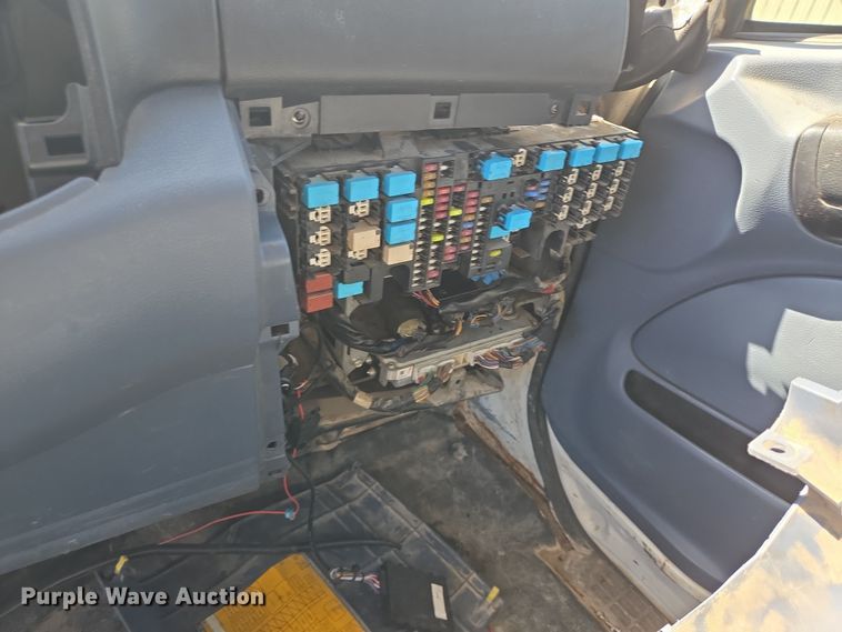 image for item DV1327 2008 Hino 268 flatbed truck