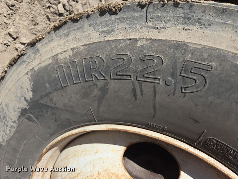 image for item DV1327 2008 Hino 268 flatbed truck