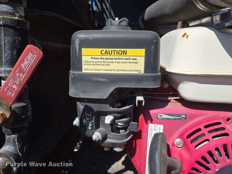 image for item DV1329 2006 Mack CNX613 rollback truck