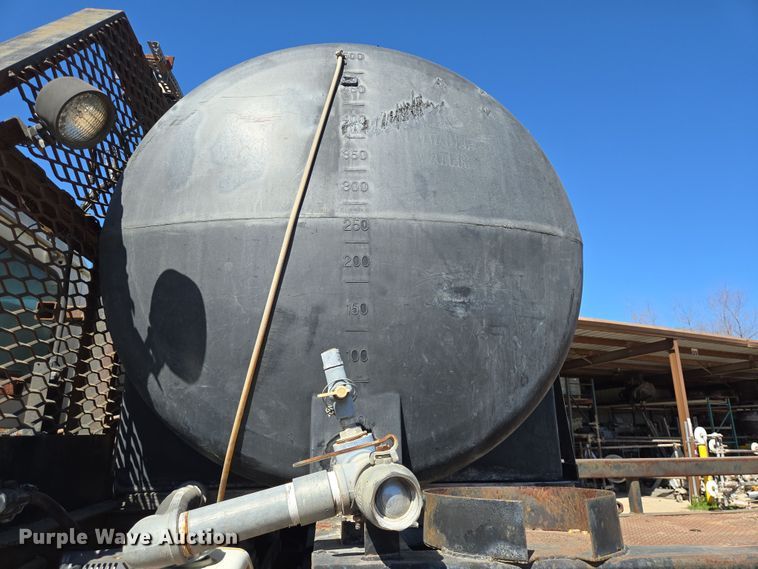 image for item DV1329 2006 Mack CNX613 rollback truck