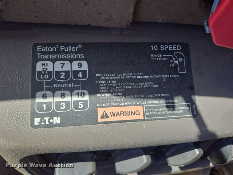 image for item DV1329 2006 Mack CNX613 rollback truck