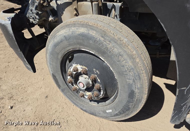 image for item DV1329 2006 Mack CNX613 rollback truck