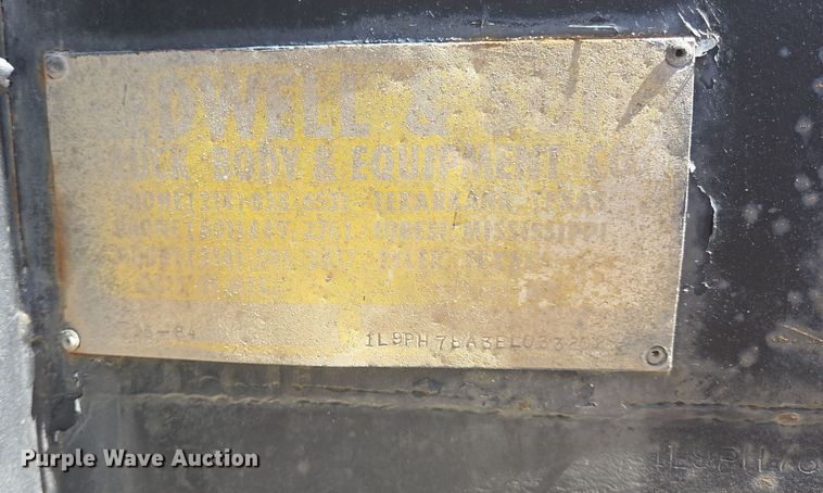 image for item DV1330 2004 Mack CX613 rollback truck