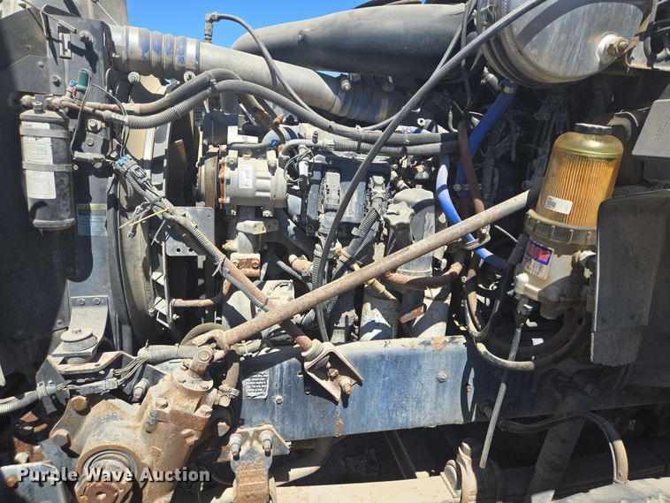 image for item DV1330 2004 Mack CX613 rollback truck