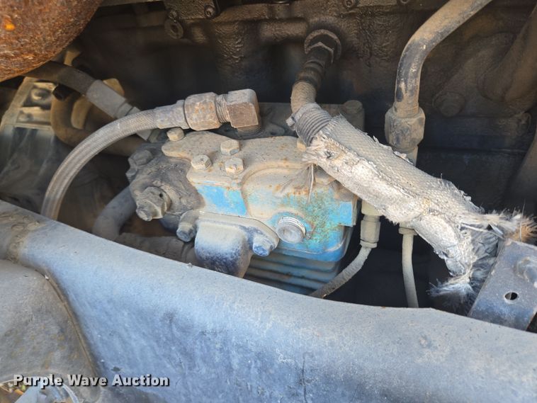 image for item DV1330 2004 Mack CX613 rollback truck