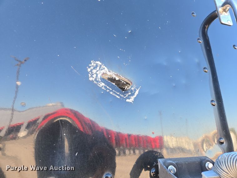 image for item DV1370 2009 Peterbilt 387 semi truck