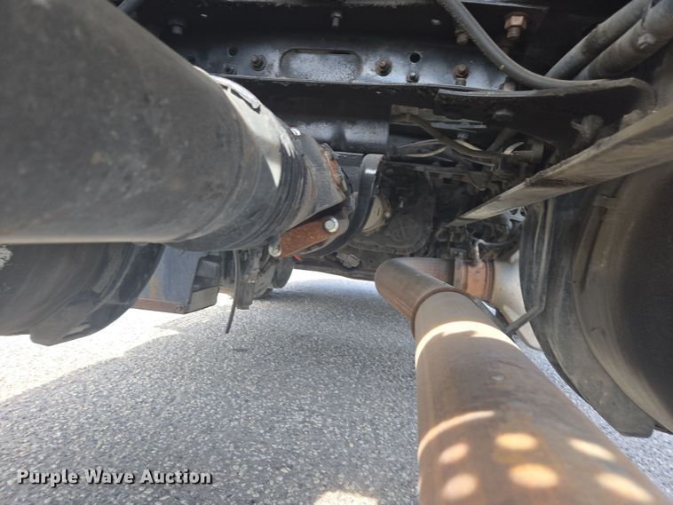 image for item DW1859 2018 International LT625 semi truck