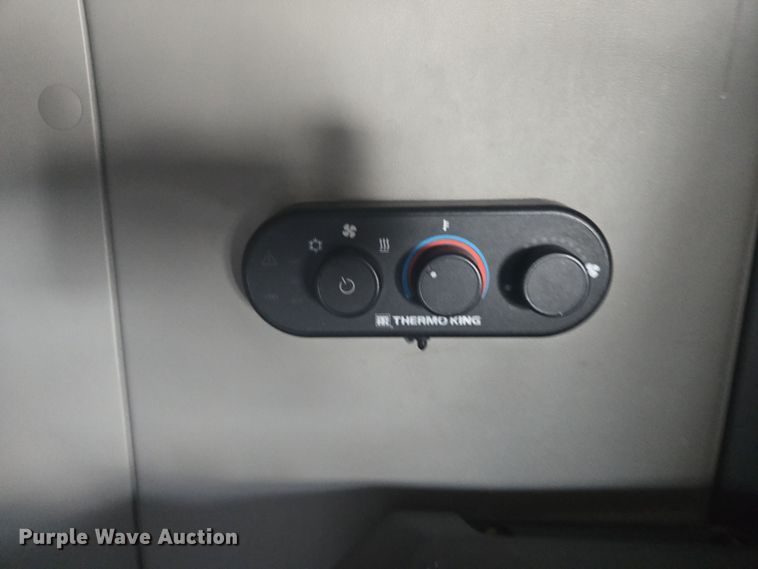 image for item DW1859 2018 International LT625 semi truck