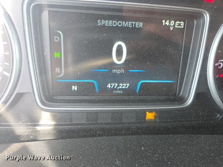 image for item DW1860 2018 International LT625 semi truck