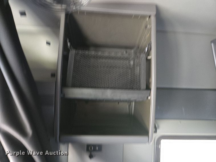 image for item DW1860 2018 International LT625 semi truck