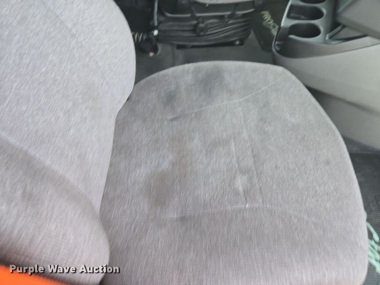 image for item DW1860 2018 International LT625 semi truck