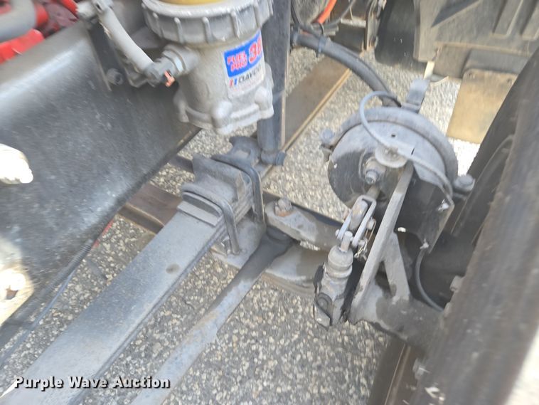 image for item DW1860 2018 International LT625 semi truck