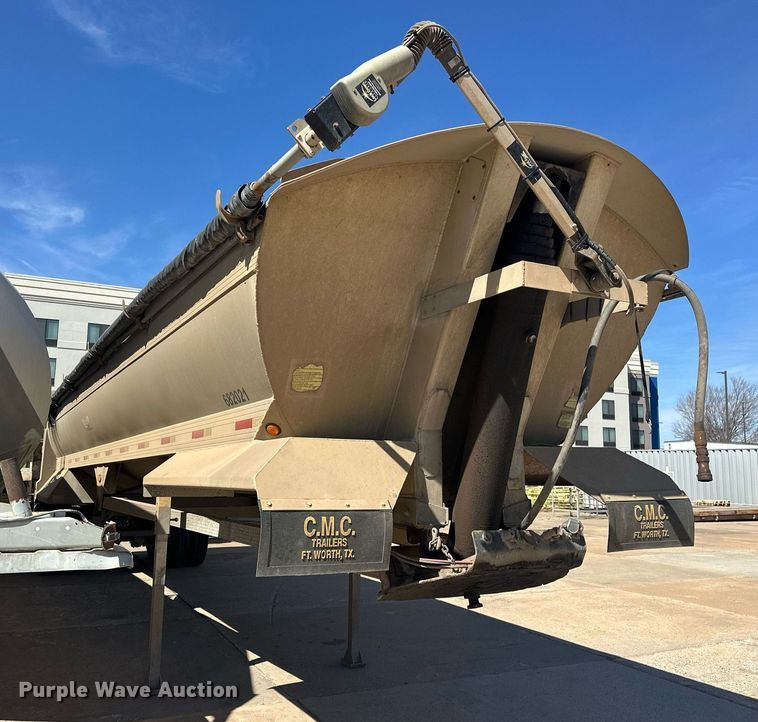 image for item DW5086 2004 Everlite end dump trailer