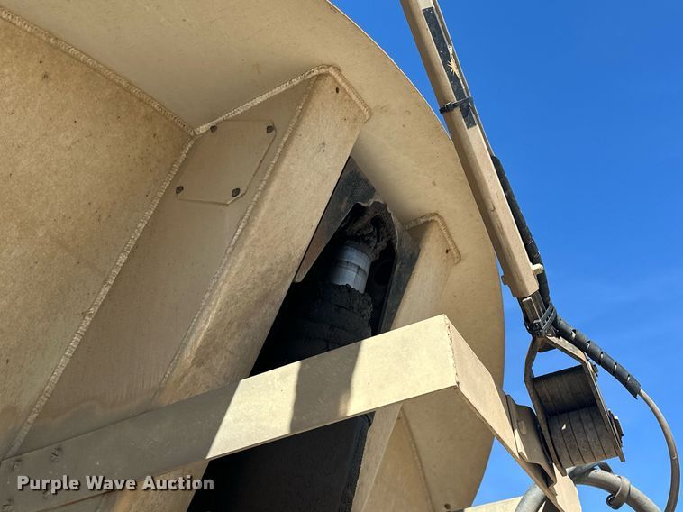 image for item DW5086 2004 Everlite end dump trailer