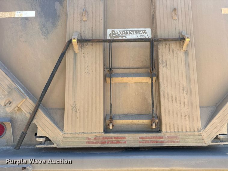 image for item DW5086 2004 Everlite end dump trailer