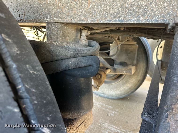 image for item DW5086 2004 Everlite end dump trailer