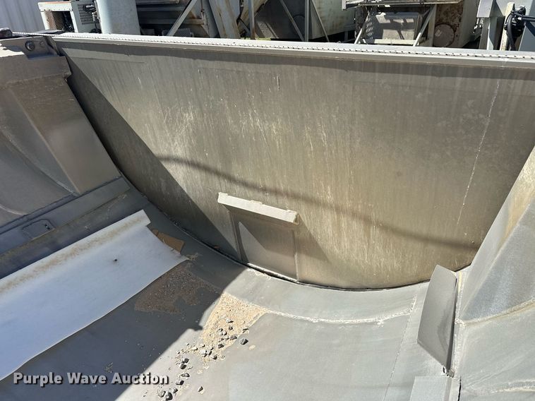 image for item DW5086 2004 Everlite end dump trailer