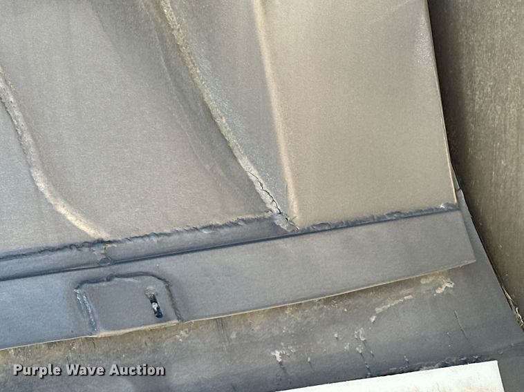 image for item DW5086 2004 Everlite end dump trailer