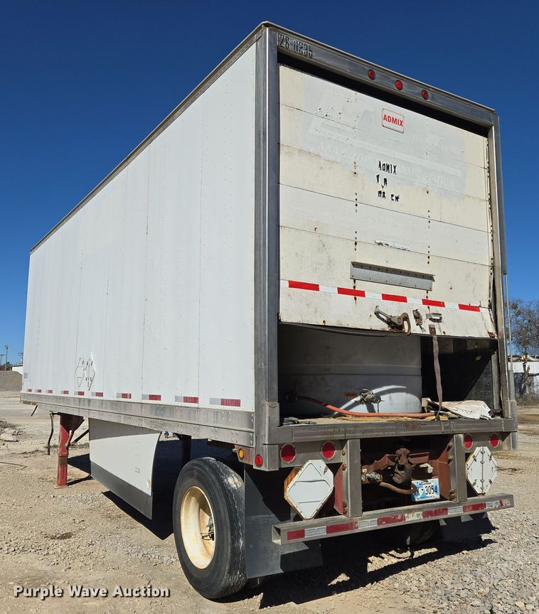 image for item DW8511 2005 Road Systems RSI28-105 dry van trailer