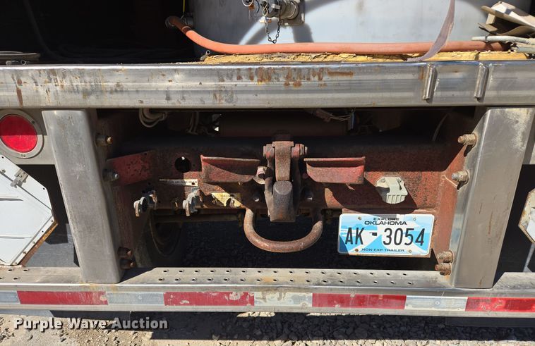 image for item DW8511 2005 Road Systems RSI28-105 dry van trailer