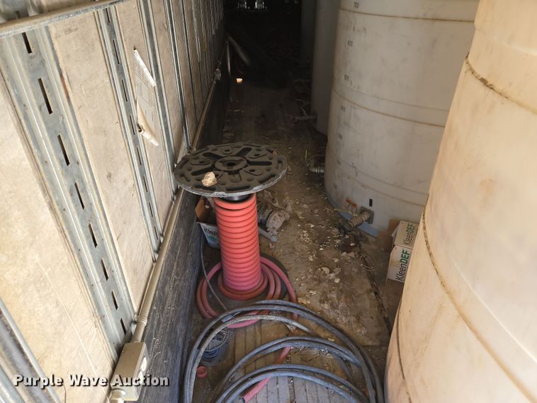 image for item DW8511 2005 Road Systems RSI28-105 dry van trailer