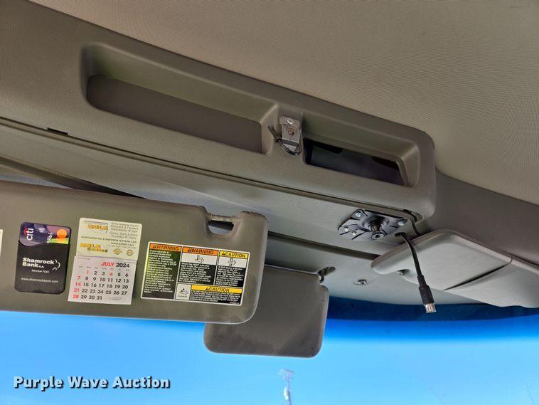 image for item DW8512 2018 Peterbilt 567 semi truck