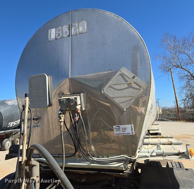image for item DW8513 1987 Sunshine Stainless Tank & Equipment tank trailer