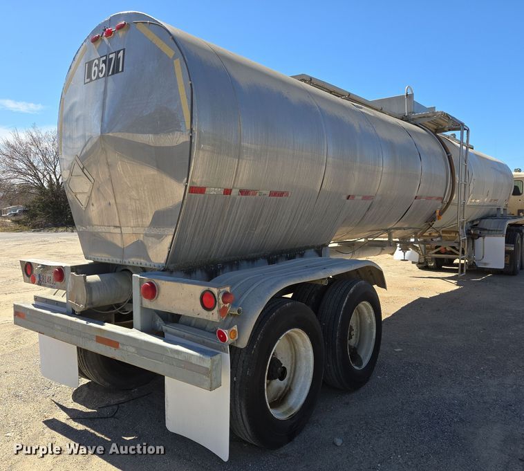 image for item DW8513 1987 Sunshine Stainless Tank & Equipment tank trailer