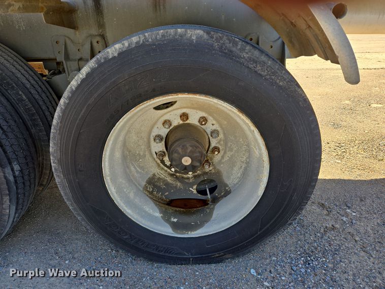 image for item DW8513 1987 Sunshine Stainless Tank & Equipment tank trailer