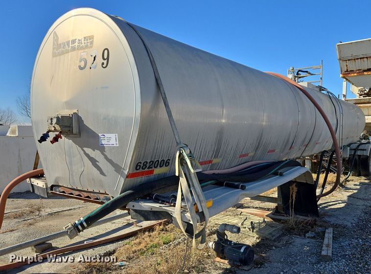 image for item DW8519 1981 Brenner tank trailer