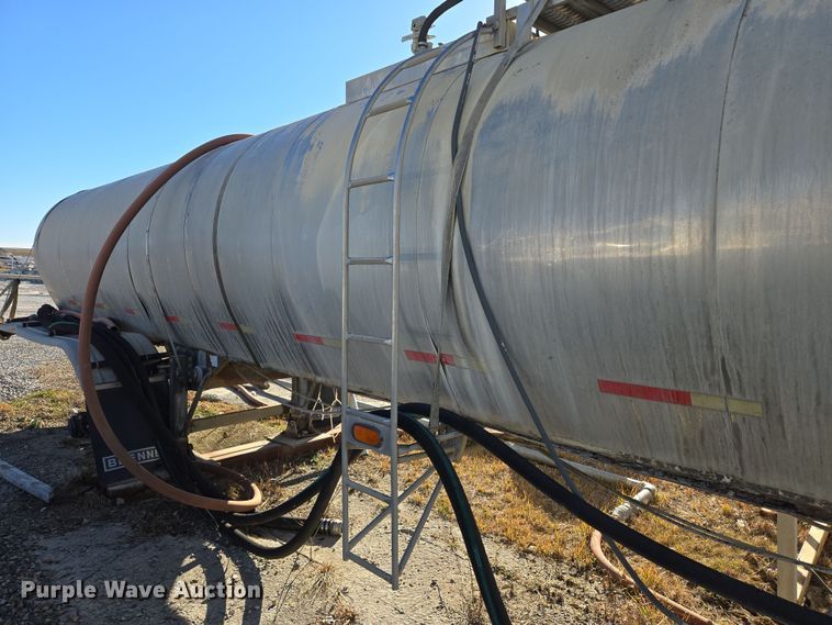 image for item DW8519 1981 Brenner tank trailer