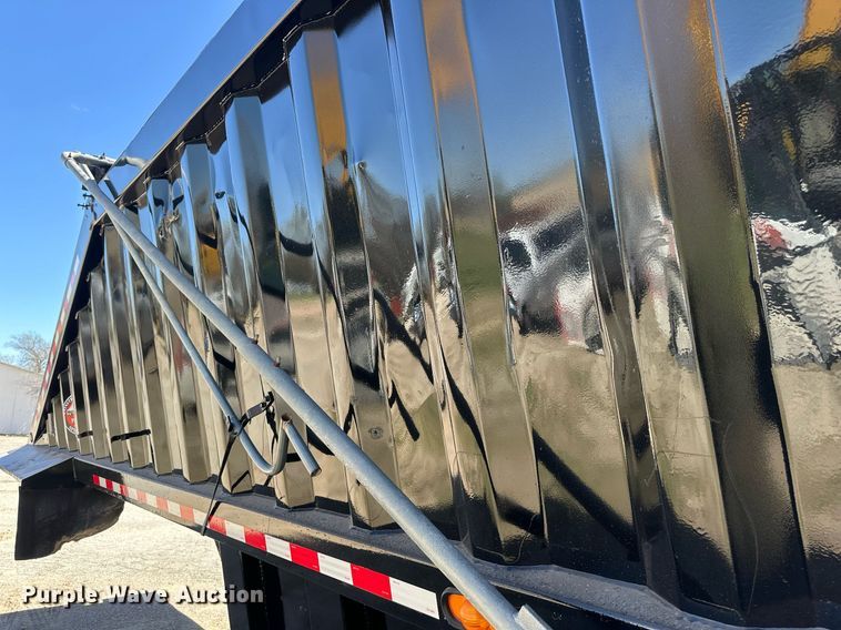 image for item DW8618 2000 CPS  Trailers bottom dump trailer