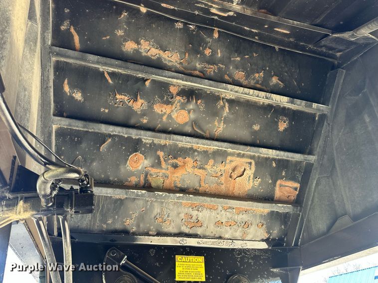 image for item DW8618 2000 CPS  Trailers bottom dump trailer