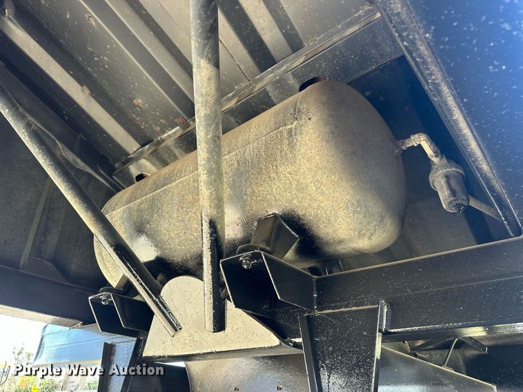 image for item DW8618 2000 CPS  Trailers bottom dump trailer