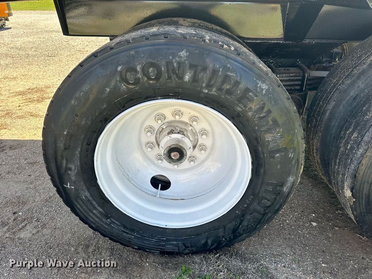 image for item DW8618 2000 CPS  Trailers bottom dump trailer