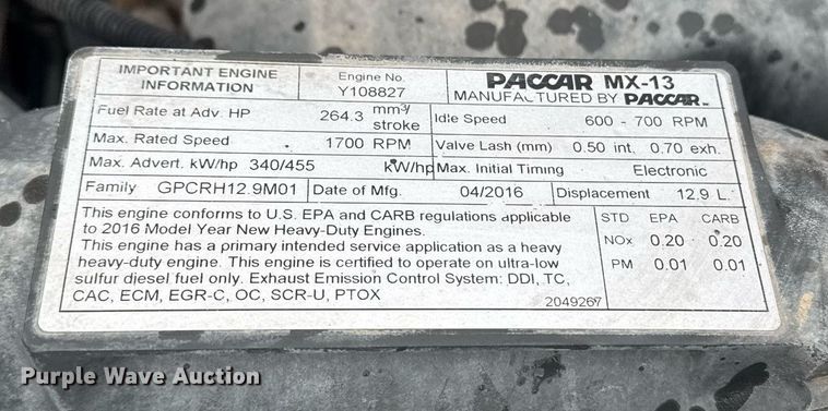 image for item DY6975 2017 Peterbilt 365 semi truck