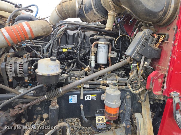 image for item EC0877 2012 Peterbilt 367 semi truck