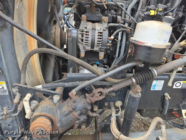 image for item EC0877 2012 Peterbilt 367 semi truck