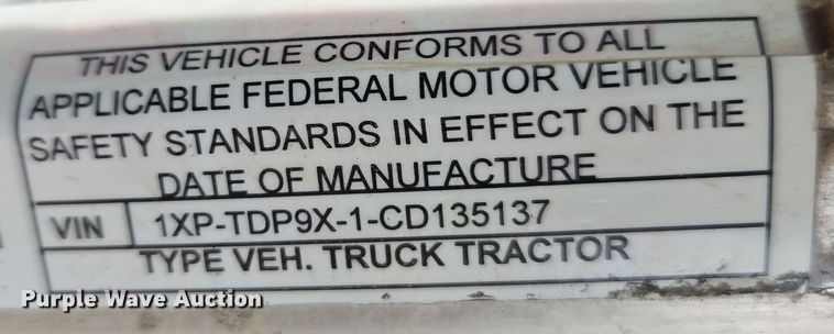 image for item EC0877 2012 Peterbilt 367 semi truck