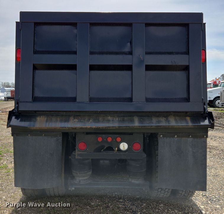 image for item EC0878 2012 Volvo VNL dump truck