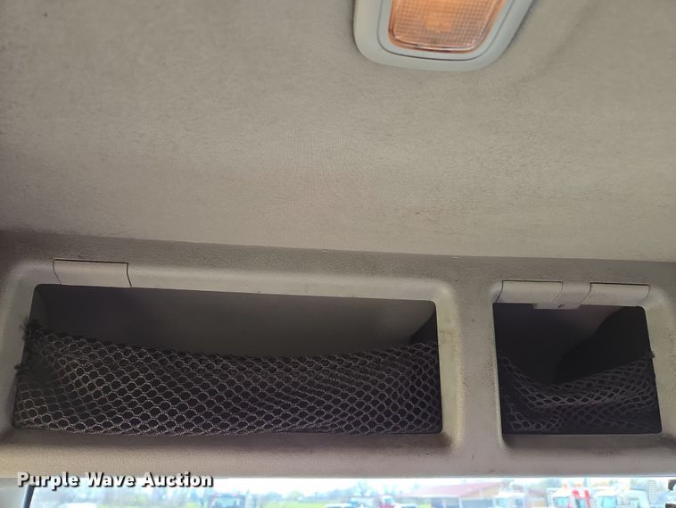 image for item EC0878 2012 Volvo VNL dump truck